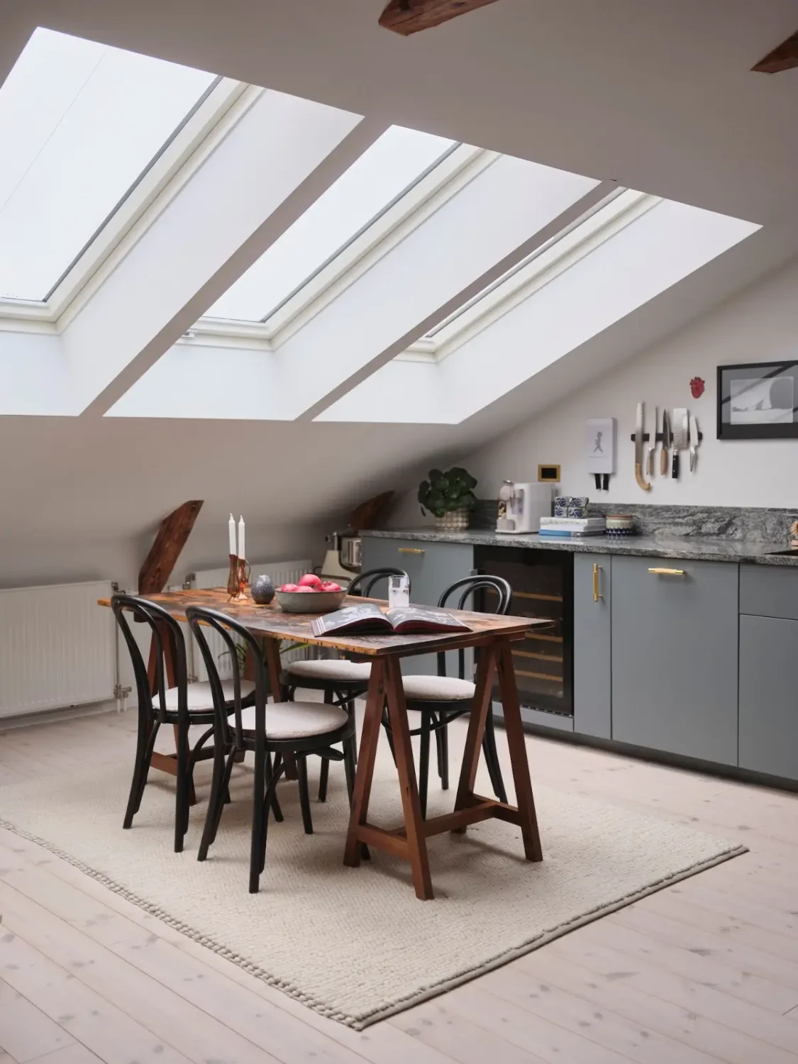A Modern Attic Apartment with Exposed Beams in a 19th Century Building 11 scandinavian-attic-apartment-wooden-beams-slanted-ceilings-nordroom