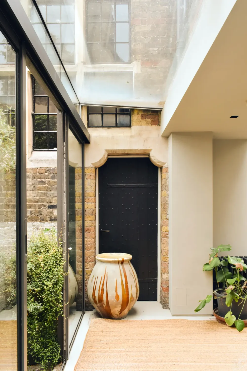 A Spectacular Split-Level Apartment in Vauxhall's Former Art School 28 split-level-apartment-school-conversion-london