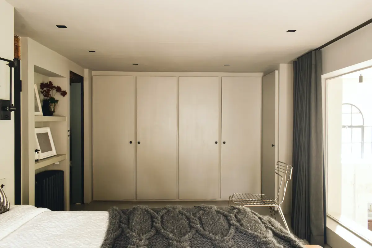 A Spectacular Split-Level Apartment in Vauxhall's Former Art School 21 split-level-apartment-school-conversion-london