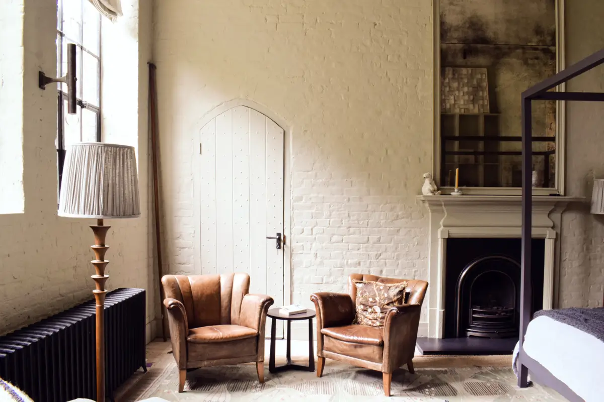 A Spectacular Split-Level Apartment in Vauxhall's Former Art School 14 split level apartment school conversion london25 A Spectacular Split-Level Apartment in Vauxhall's Former Art School