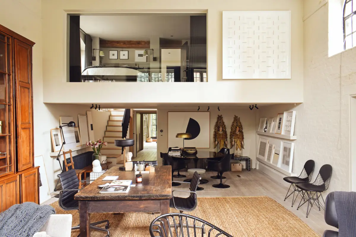 A Spectacular Split-Level Apartment in Vauxhall's Former Art School 7 split-level-apartment-school-conversion-london