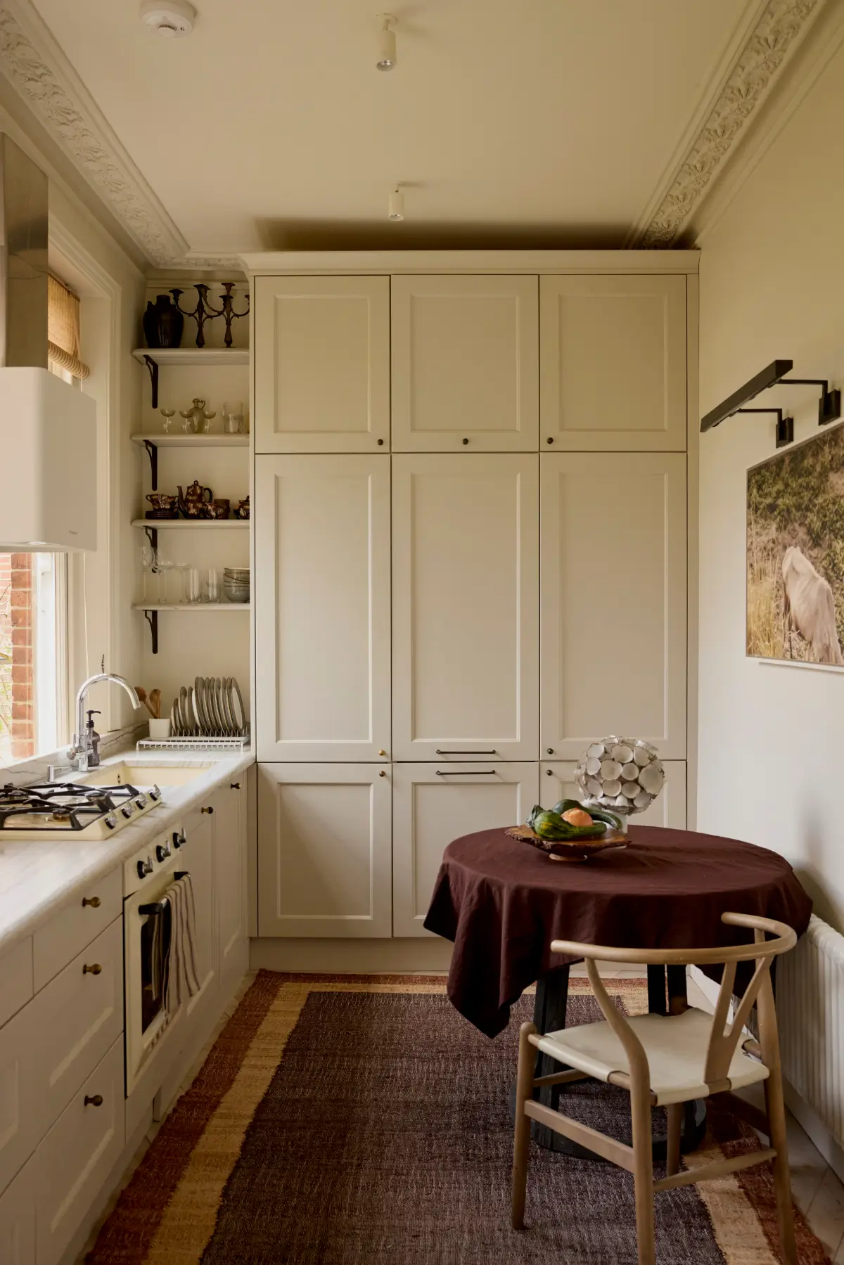 stylish-two-bedroom-apartment-victorian-house-london