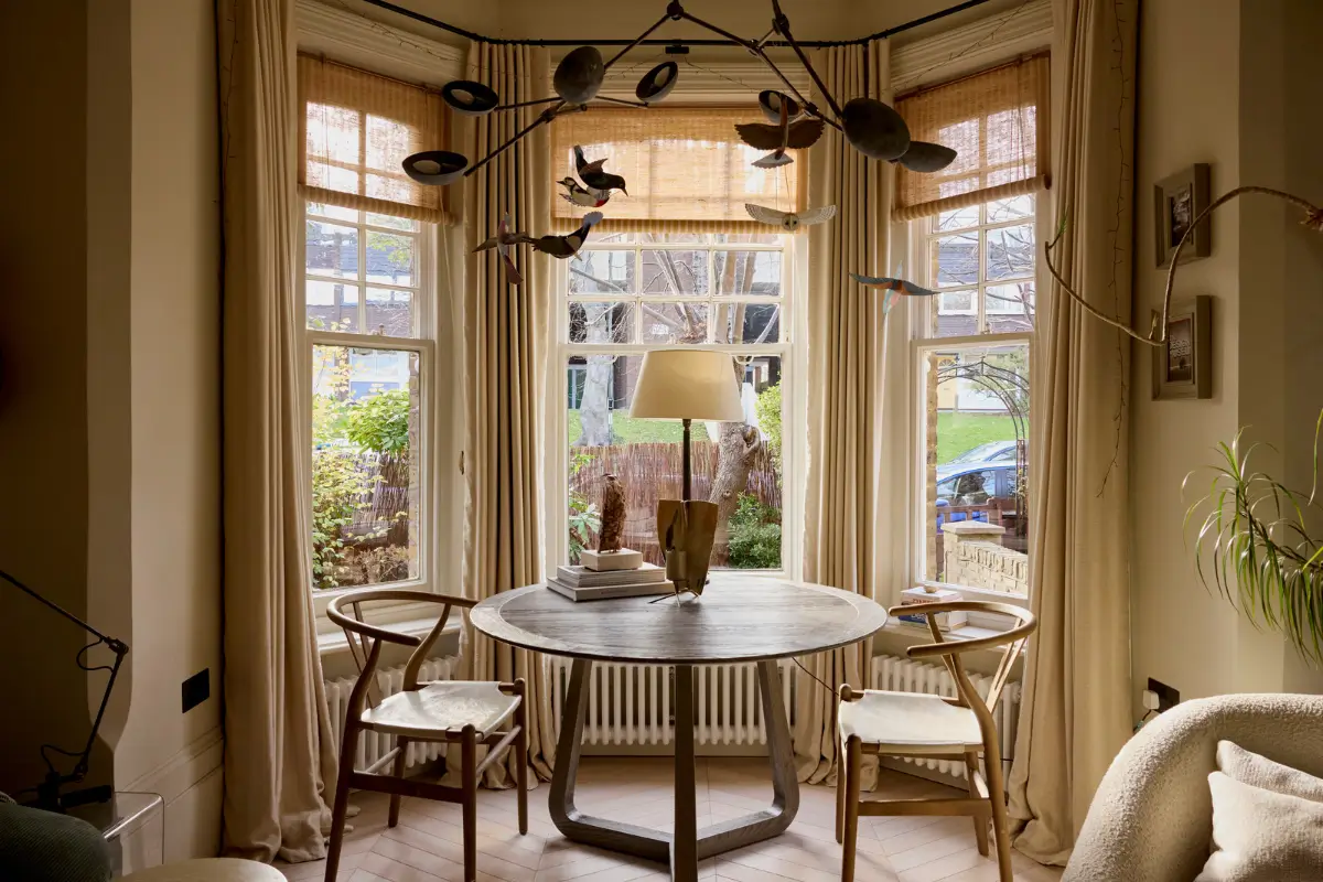 Warm Natural Tones and Victorian Cornicing in a London Apartment 1 stylish-two-bedroom-apartment-victorian-house-london