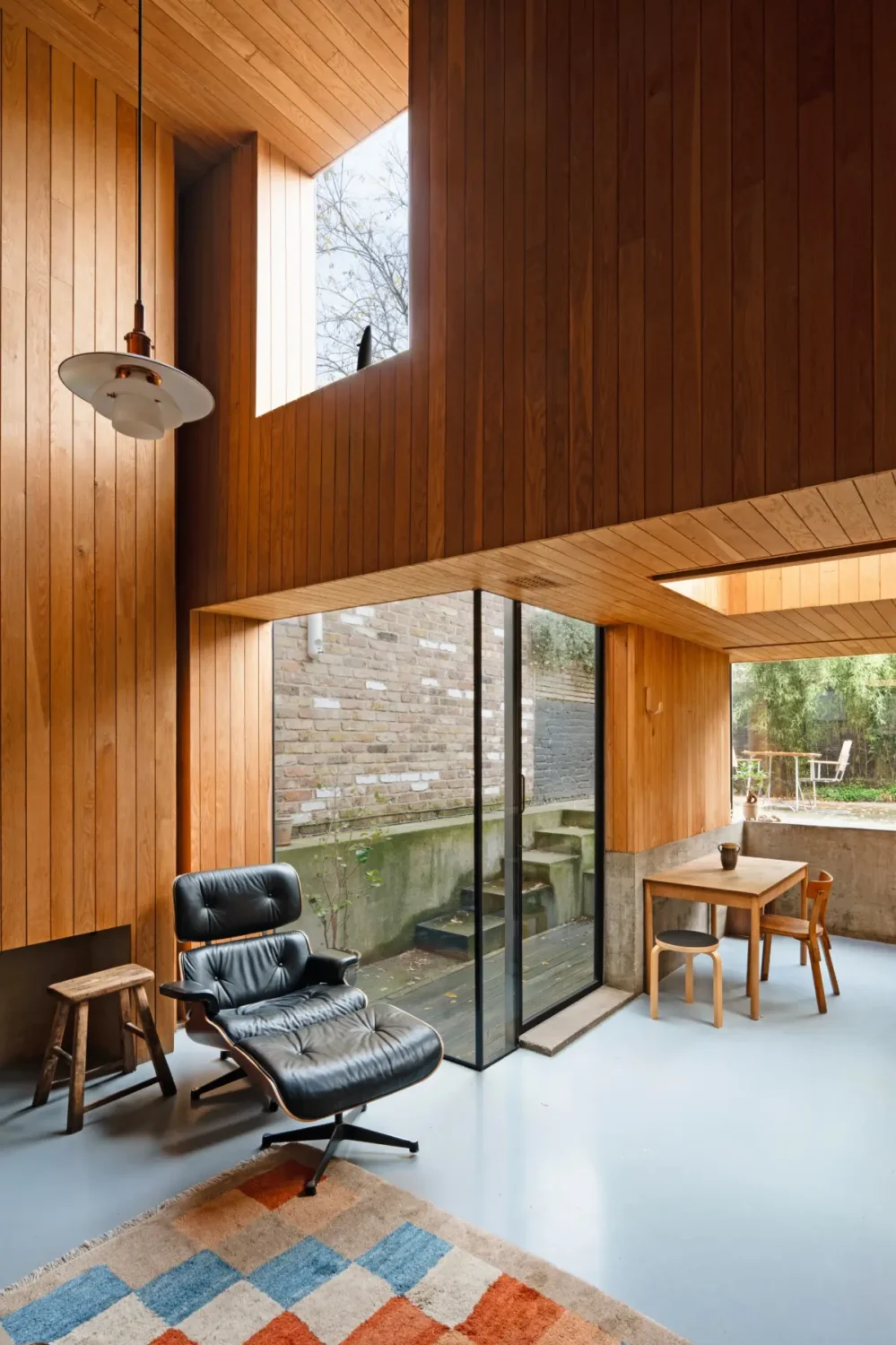 Modern Concrete and Oak Interiors in a Victorian House Designed by David Adjaye 4 swarovski-house-london-David-Adjaye
