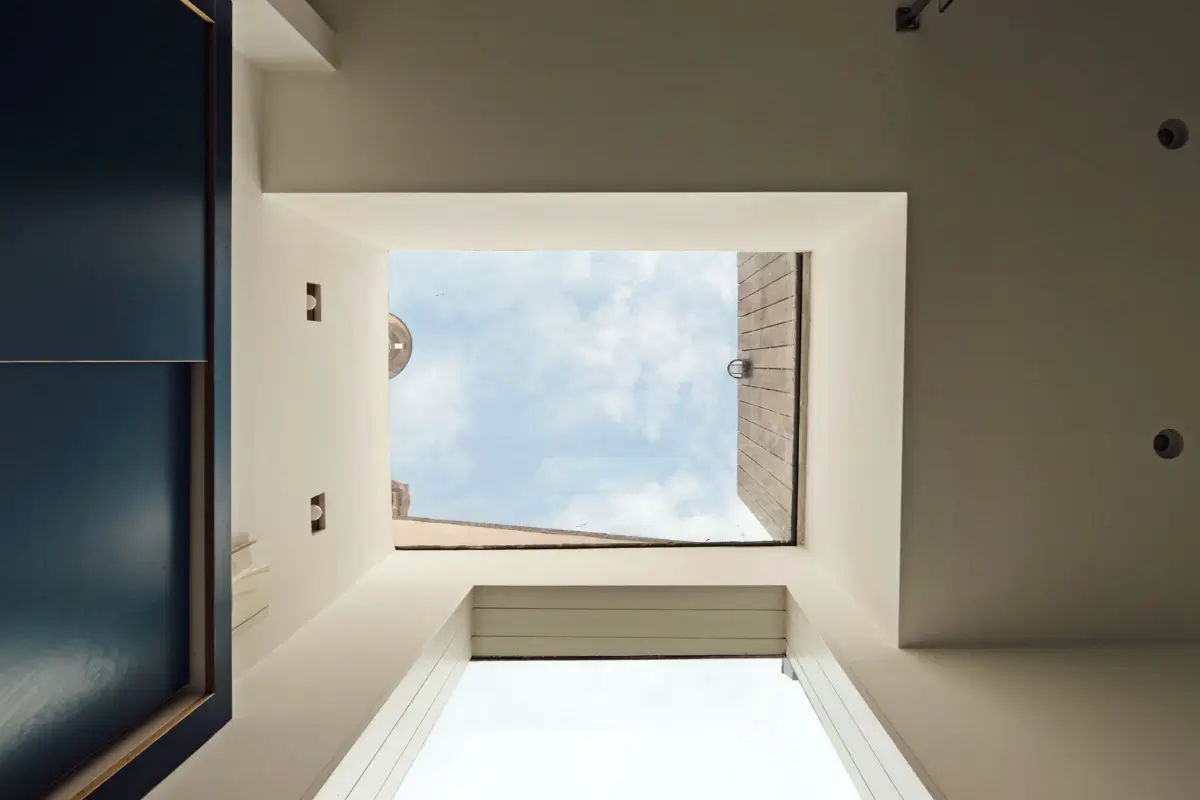 Modern Concrete and Oak Interiors in a Victorian House Designed by David Adjaye 23 swarovski-house-london-David-Adjaye