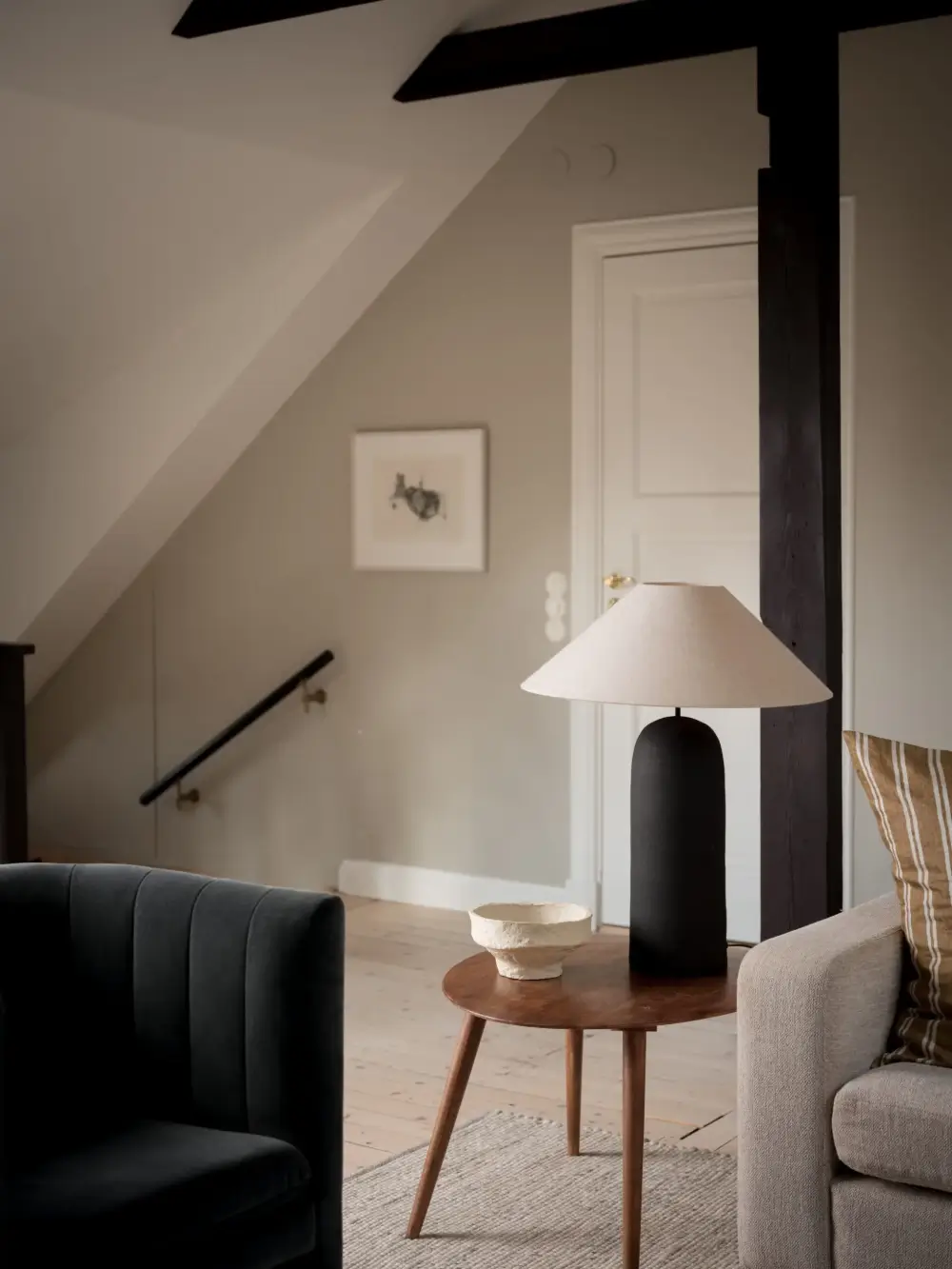 A Renovated Duplex Apartment with a Roof Terrace 13 scandi-duplex-apartment-exposed-beams-brick-nordroom