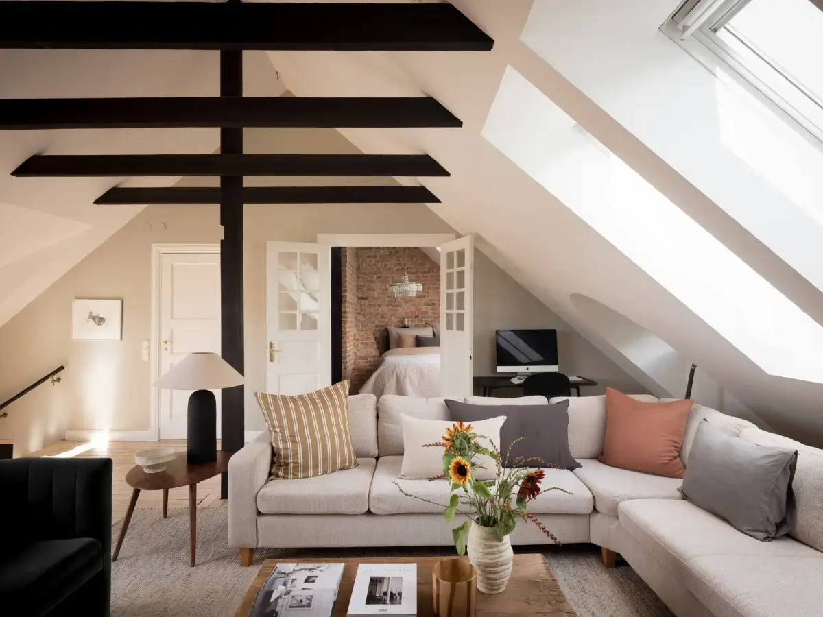 A Renovated Duplex Apartment with a Roof Terrace 6 scandi-duplex-apartment-exposed-beams-brick-nordroom