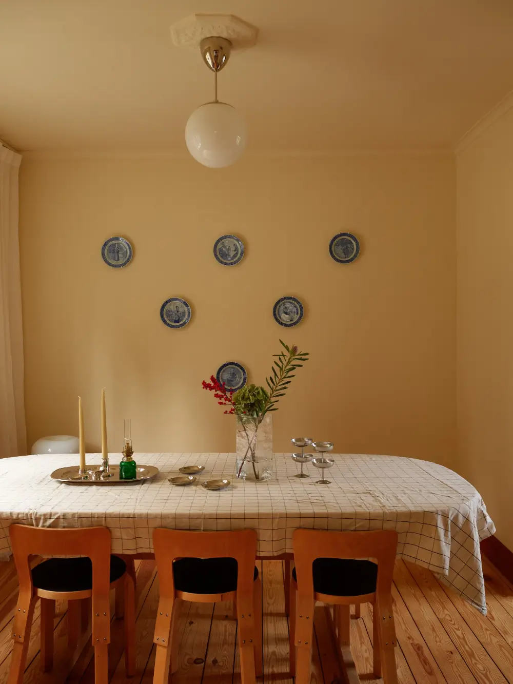 Warm Yellow Walls in a Charming 1920s House in Stockholm 12 beige-yellow-interiors-small-villa-sweden-nordroom