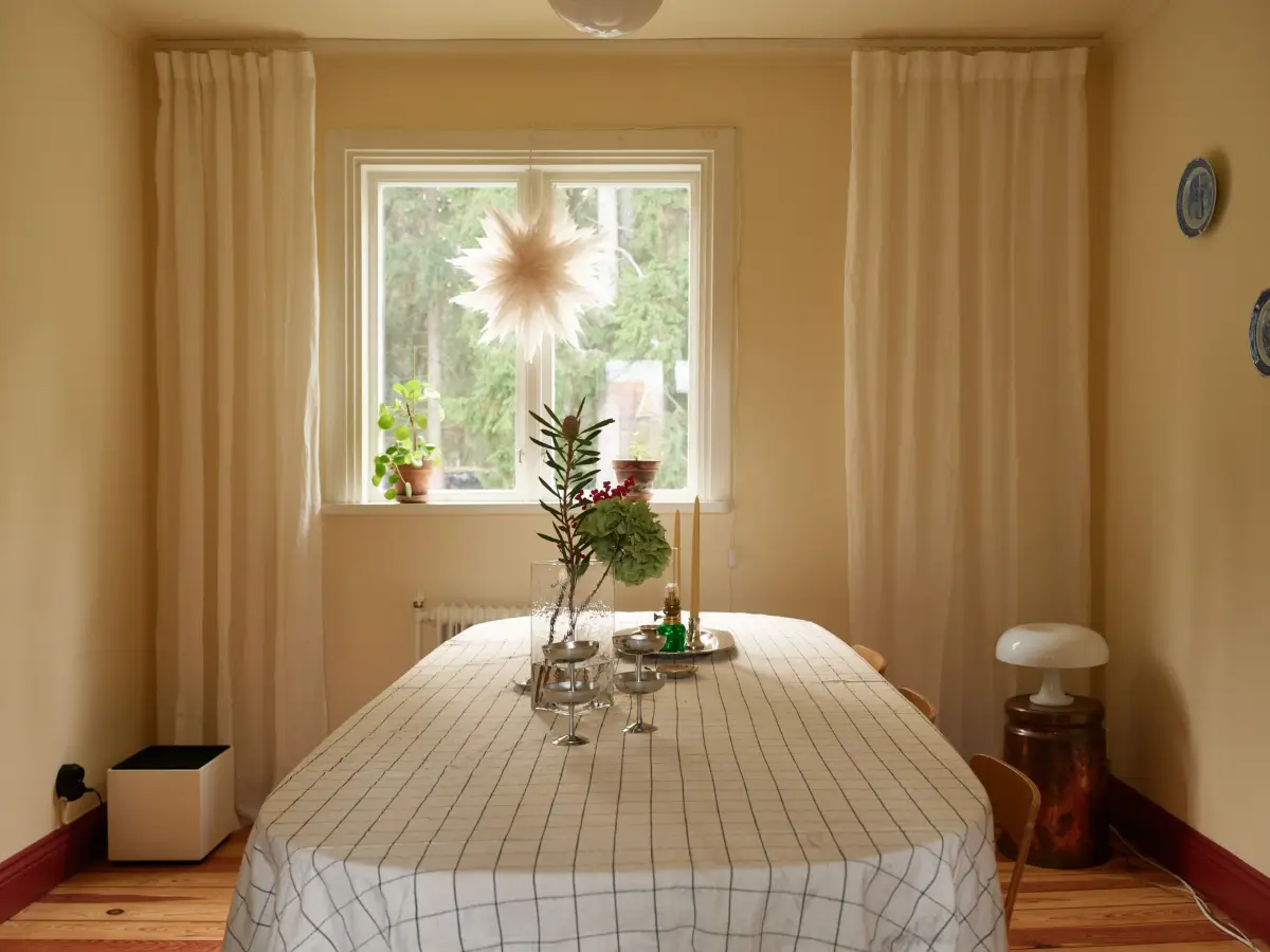 Warm Yellow Walls in a Charming 1920s House in Stockholm 13 beige-yellow-interiors-small-villa-sweden-nordroom