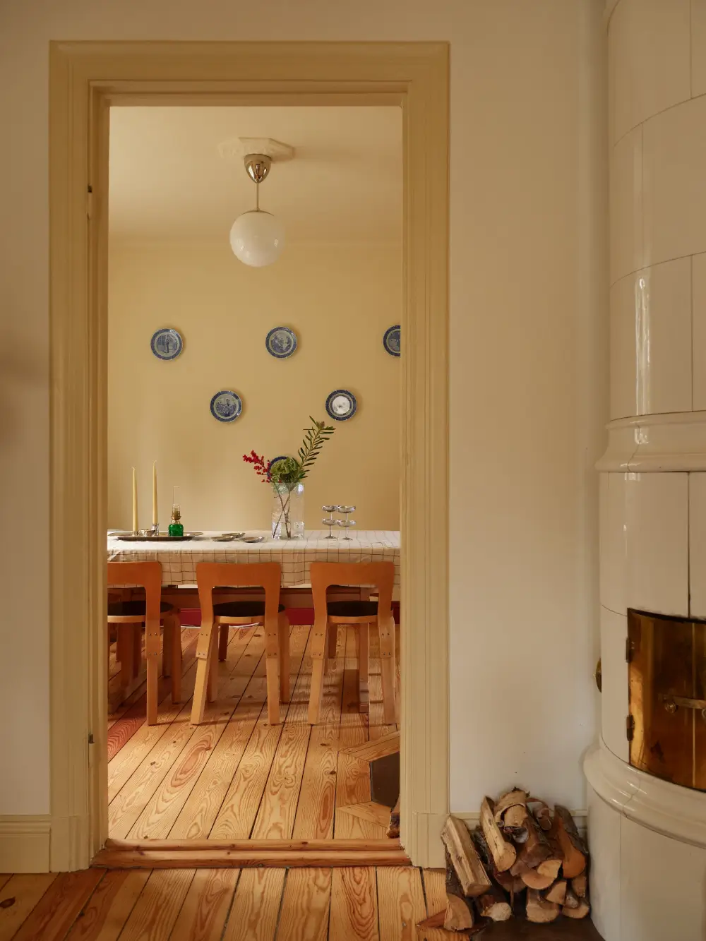 Warm Yellow Walls in a Charming 1920s House in Stockholm 9 beige-yellow-interiors-small-villa-sweden-nordroom