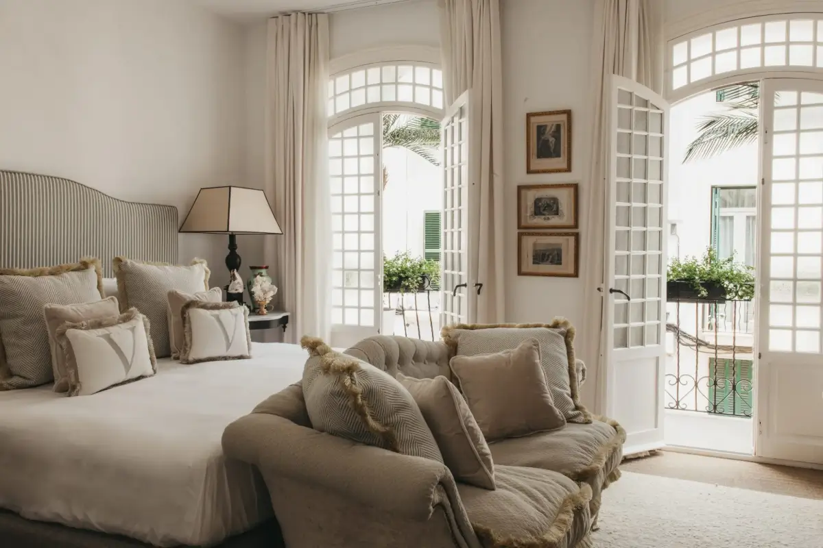 A Renovated Late 19th Century Menorca Townhouse with A Large Tropical Garden 8 can-riad-menorca-nordroom