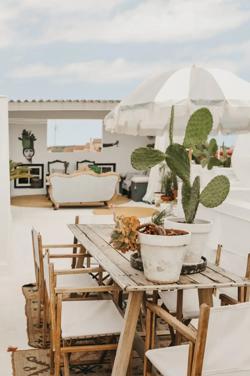 A Renovated Late 19th Century Menorca Townhouse with A Large Tropical Garden 25 can-riad-menorca-nordroom