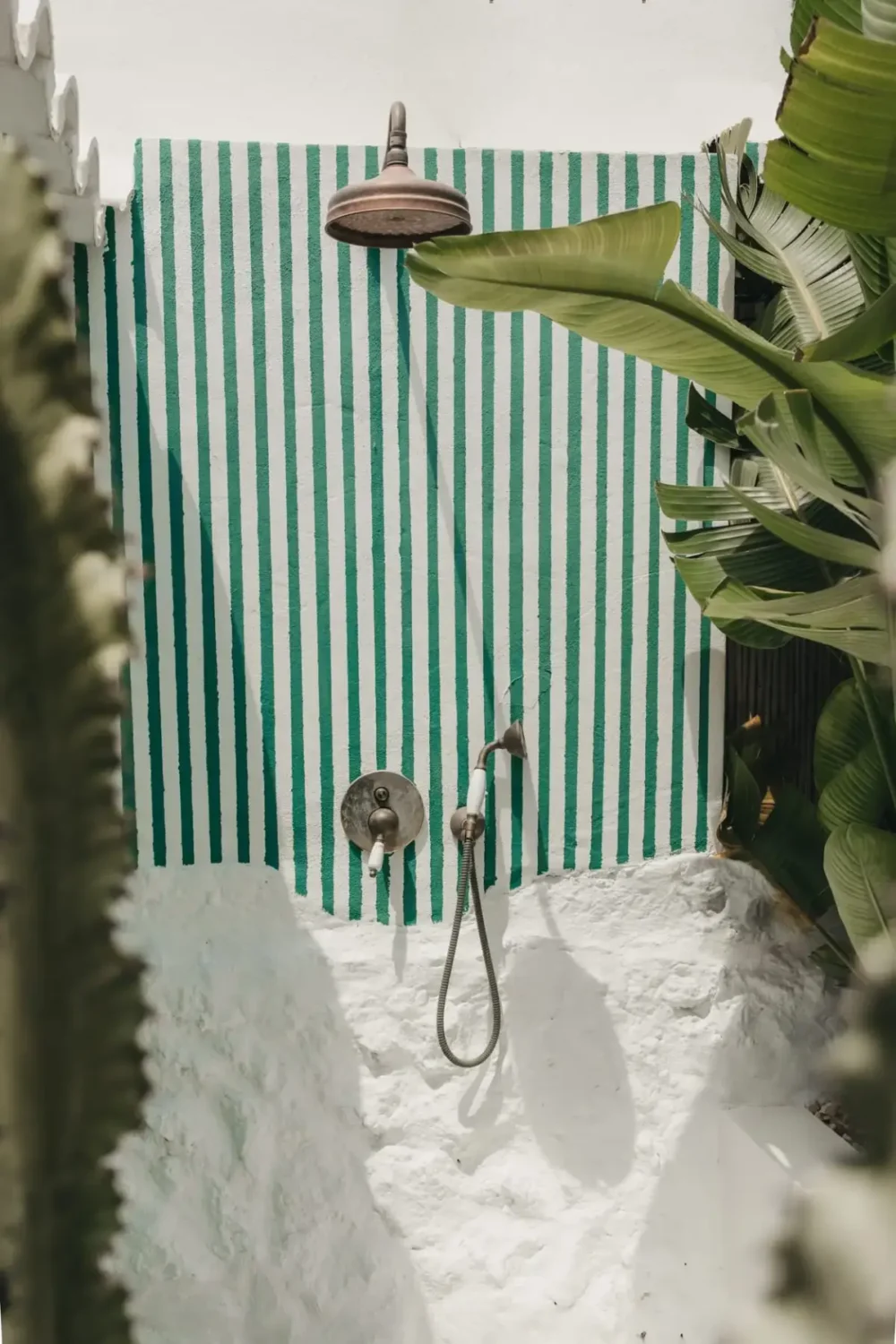 A Renovated Late 19th Century Menorca Townhouse with A Large Tropical Garden 18 can-riad-menorca-nordroom