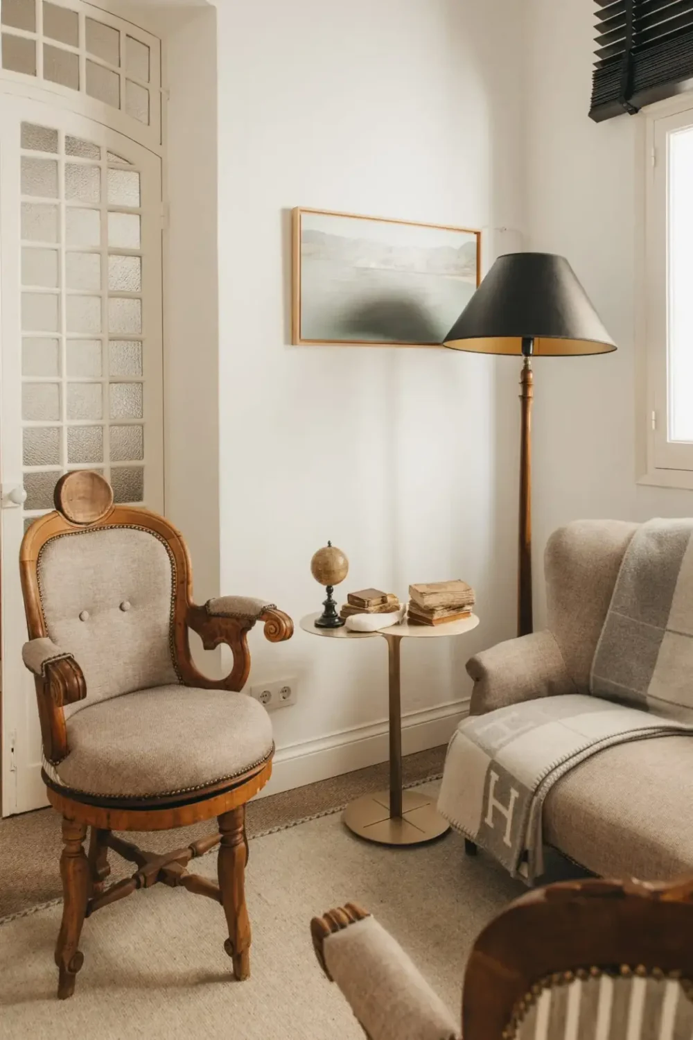 A Renovated Late 19th Century Menorca Townhouse with A Large Tropical Garden 9 can-riad-menorca-nordroom