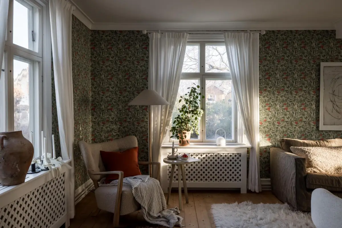 William Morris Wallpapers and Period Features in a Swedish Family Home 8 charm-character-1910-villa-sweden-nordroom