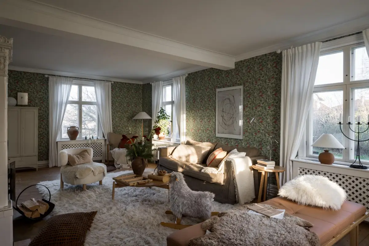 William Morris Wallpapers and Period Features in a Swedish Family Home 9 charm-character-1910-villa-sweden-nordroom