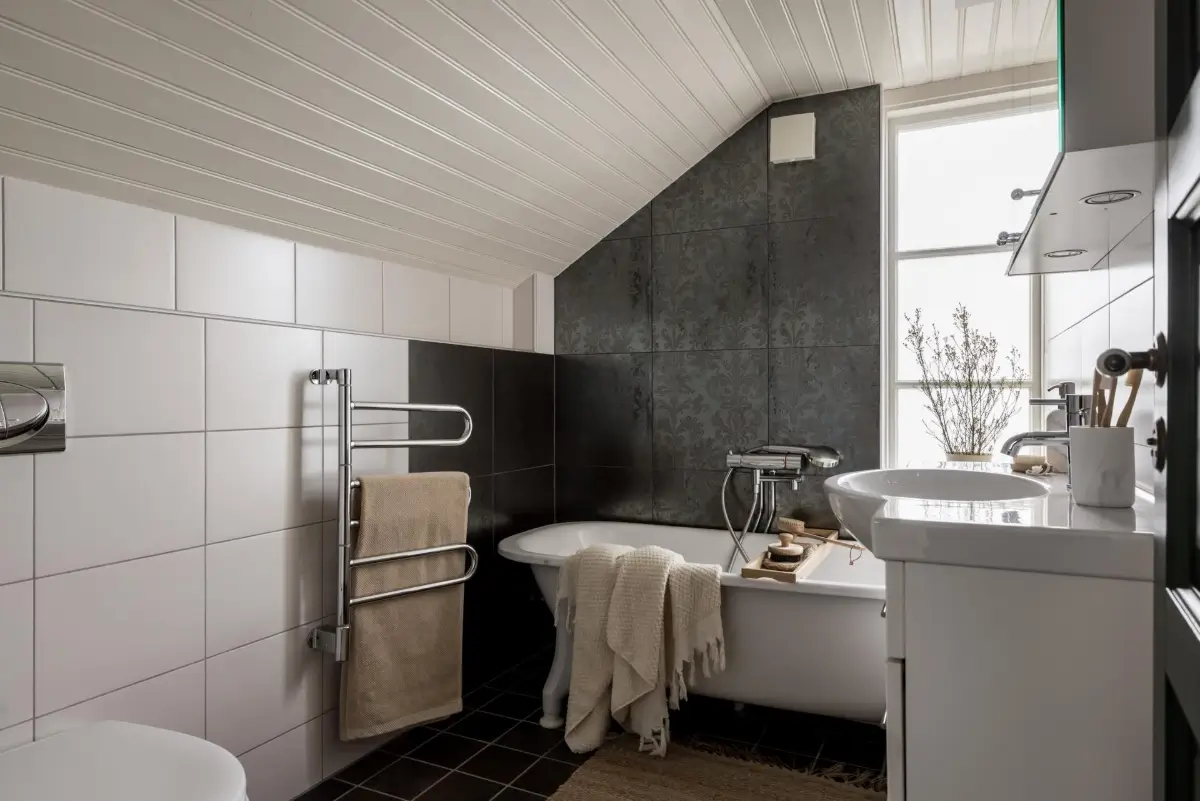 William Morris Wallpapers and Period Features in a Swedish Family Home 34 charm-character-1910-villa-sweden-nordroom