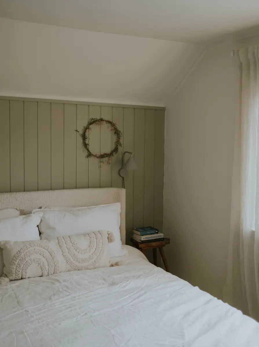 A Cozy 19th-Century Swedish Cottage Surrounded by Forest 22 charming-19th-century-cottage-sweden