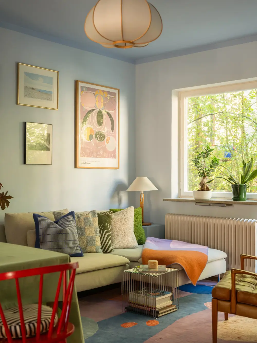 A Colorful and Bright 1930s Apartment in Stockholm 11 colorful-1930s-apartment-stockholm-nordroom