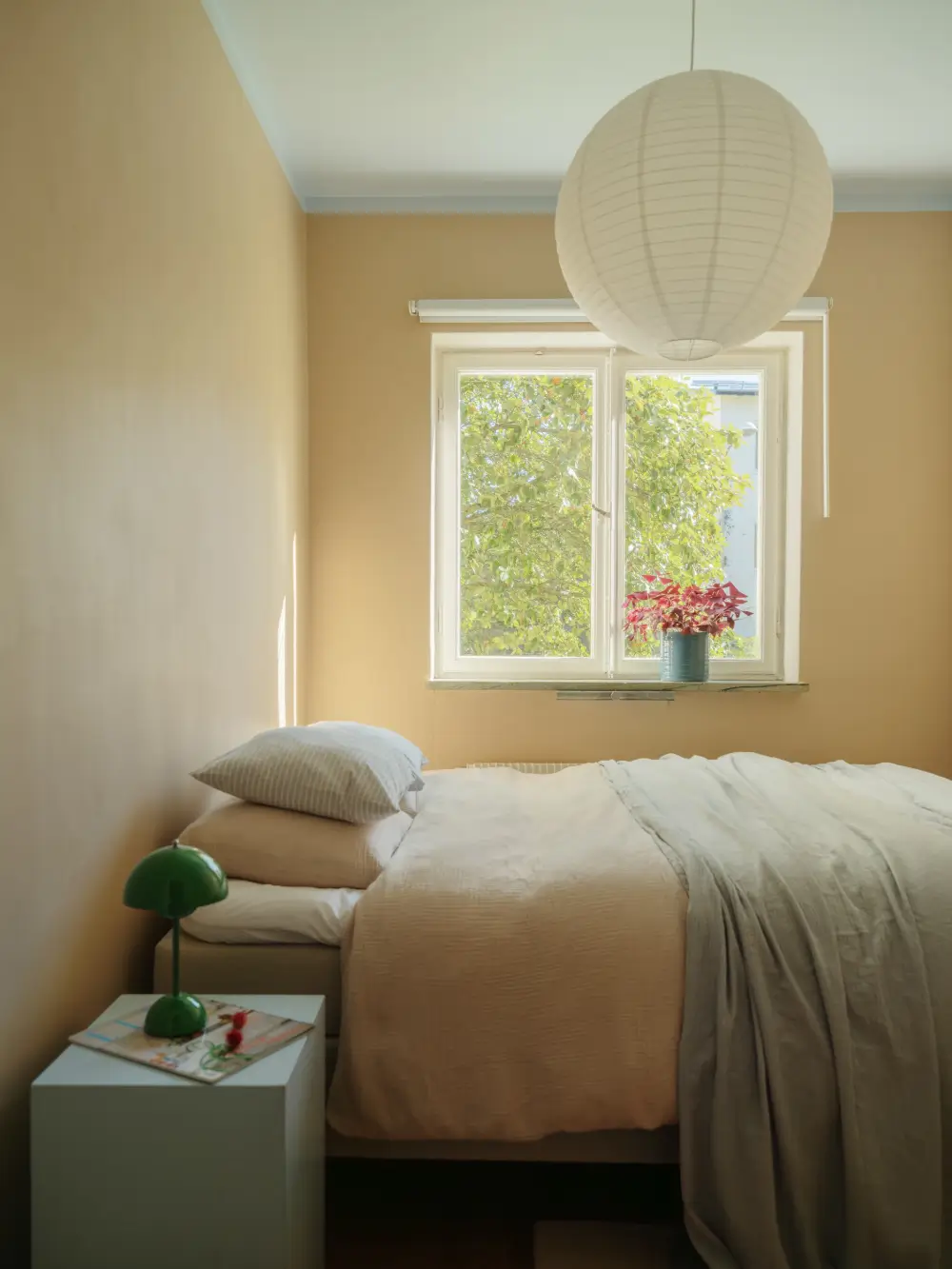 A Colorful and Bright 1930s Apartment in Stockholm 24 colorful-1930s-apartment-stockholm-nordroom