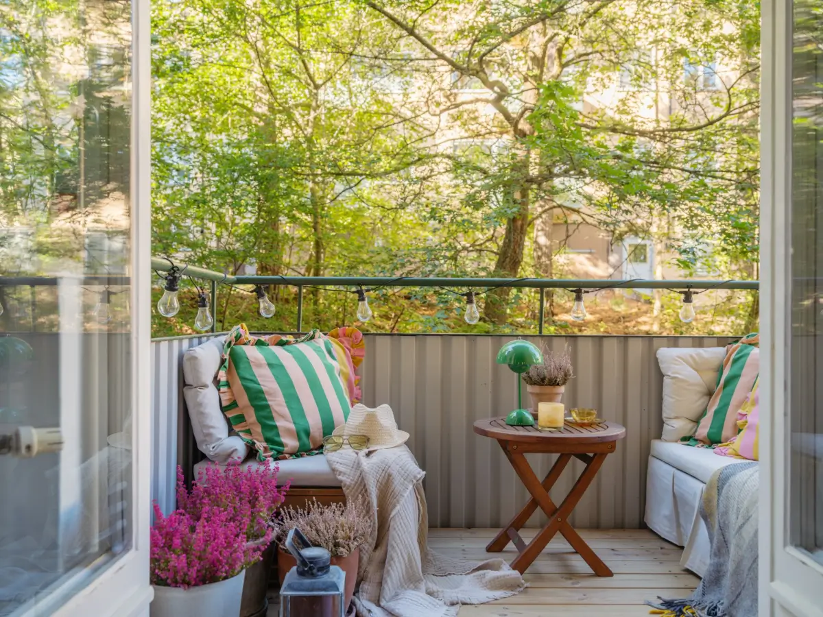 A Colorful and Bright 1930s Apartment in Stockholm 5 colorful-1930s-apartment-stockholm-nordroom