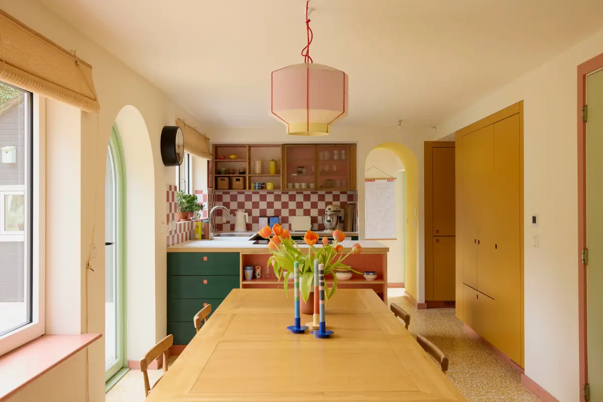 colorful-mid-century-family-home-north-london-nordroom.