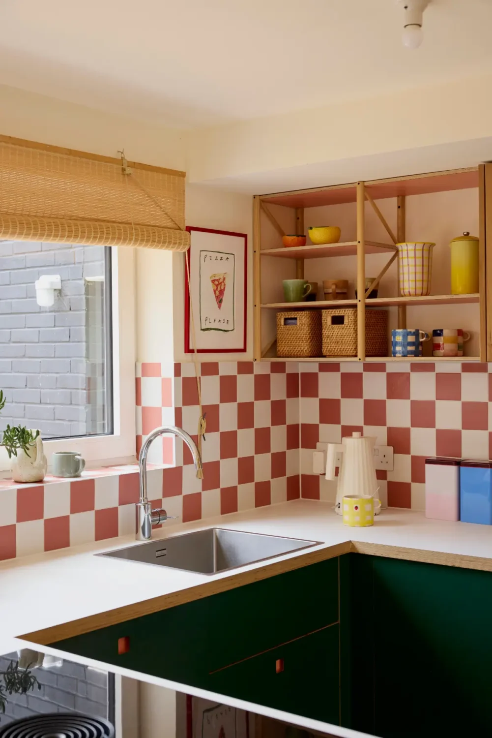 A Colorful Danish-Inspired Mid-Century Family Home in London 5 colorful-mid-century-family-home-north-london-nordroom.