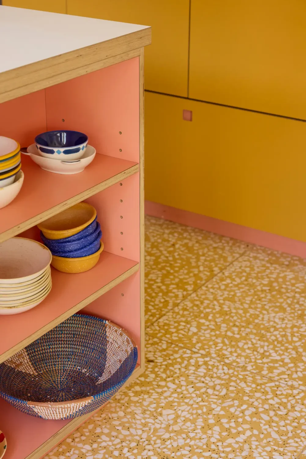 A Colorful Danish-Inspired Mid-Century Family Home in London 4 colorful-mid-century-family-home-north-london-nordroom.