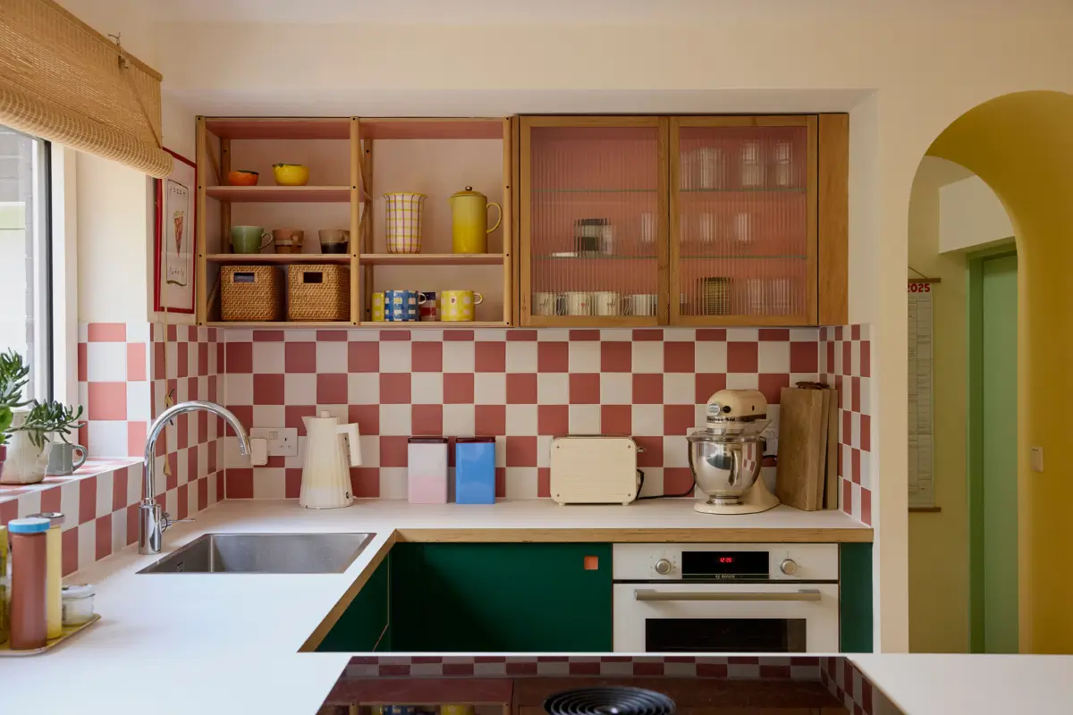 A Colorful Danish-Inspired Mid-Century Family Home in London 2 colorful-mid-century-family-home-north-london-nordroom.