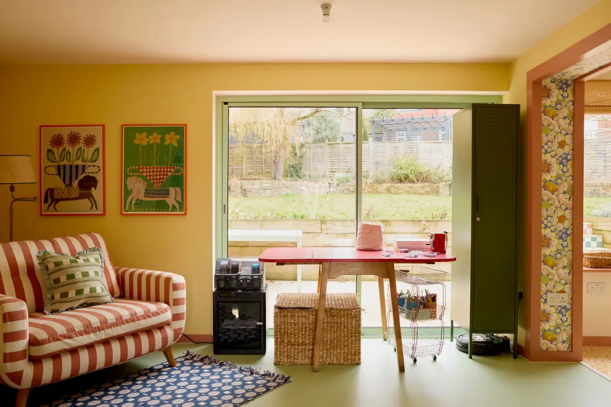 A Colorful Danish-Inspired Mid-Century Family Home in London 10 colorful-mid-century-family-home-north-london-nordroom.