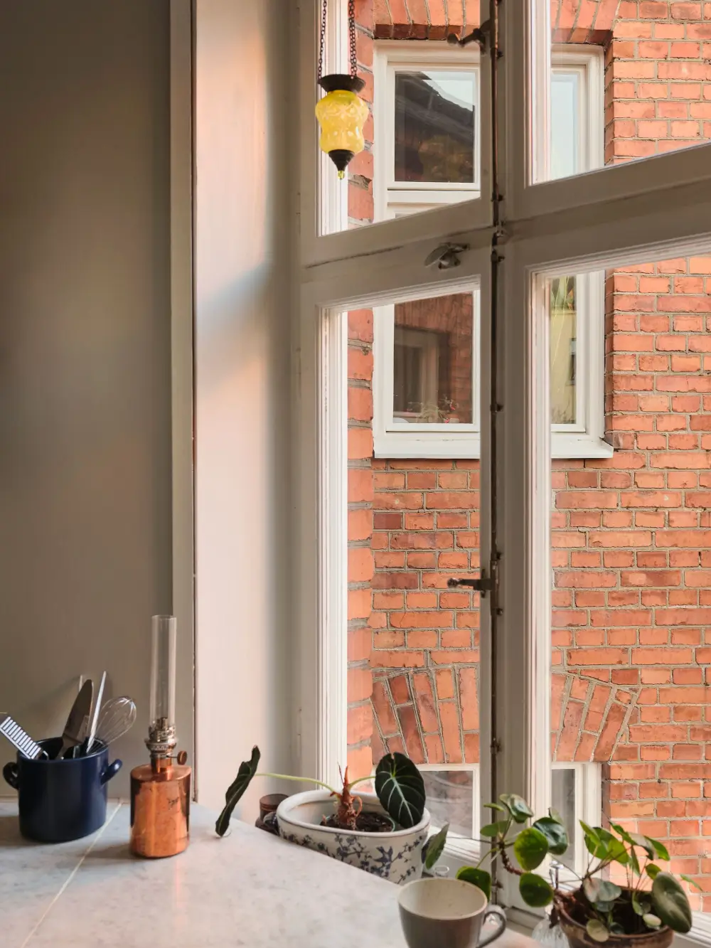 A Gray Turn-of-the-Century Apartment with a Green Kitchen 11 gray-turn-of-the-century-stockholm-apartment-green-kitchen-nordroom