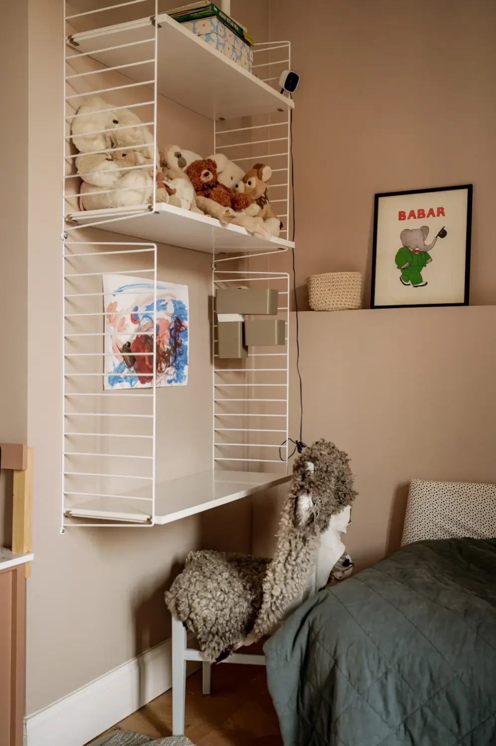 A 1920s Apartment Decorated in Blue and Green Tones 27 green-blue-tones-1920s-apartment-stockholm