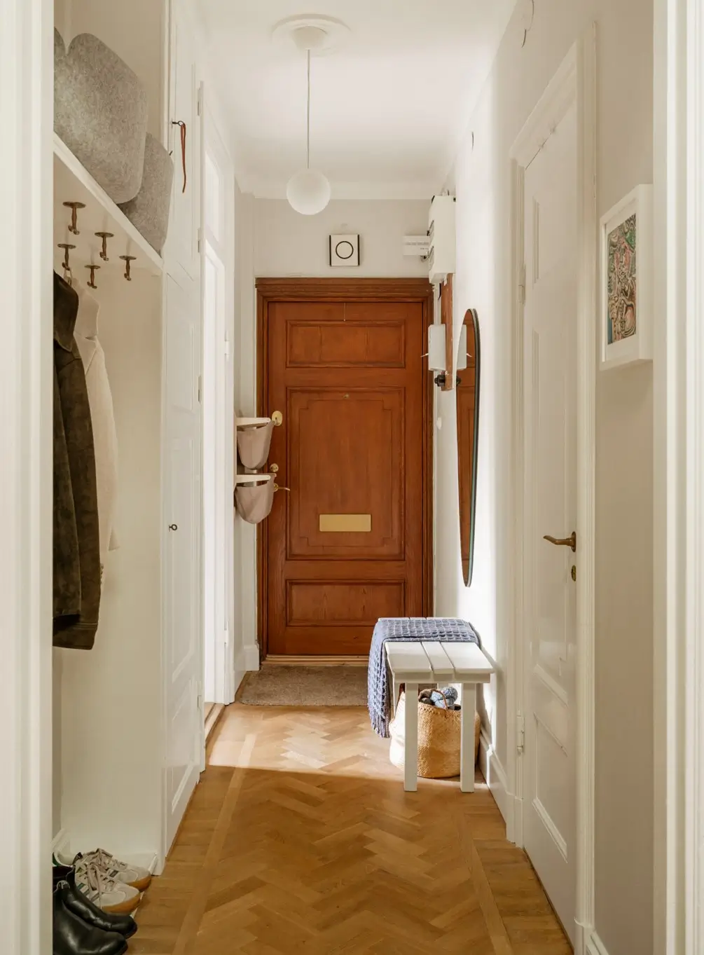 A 1920s Apartment Decorated in Blue and Green Tones 32 green-blue-tones-1920s-apartment-stockholm