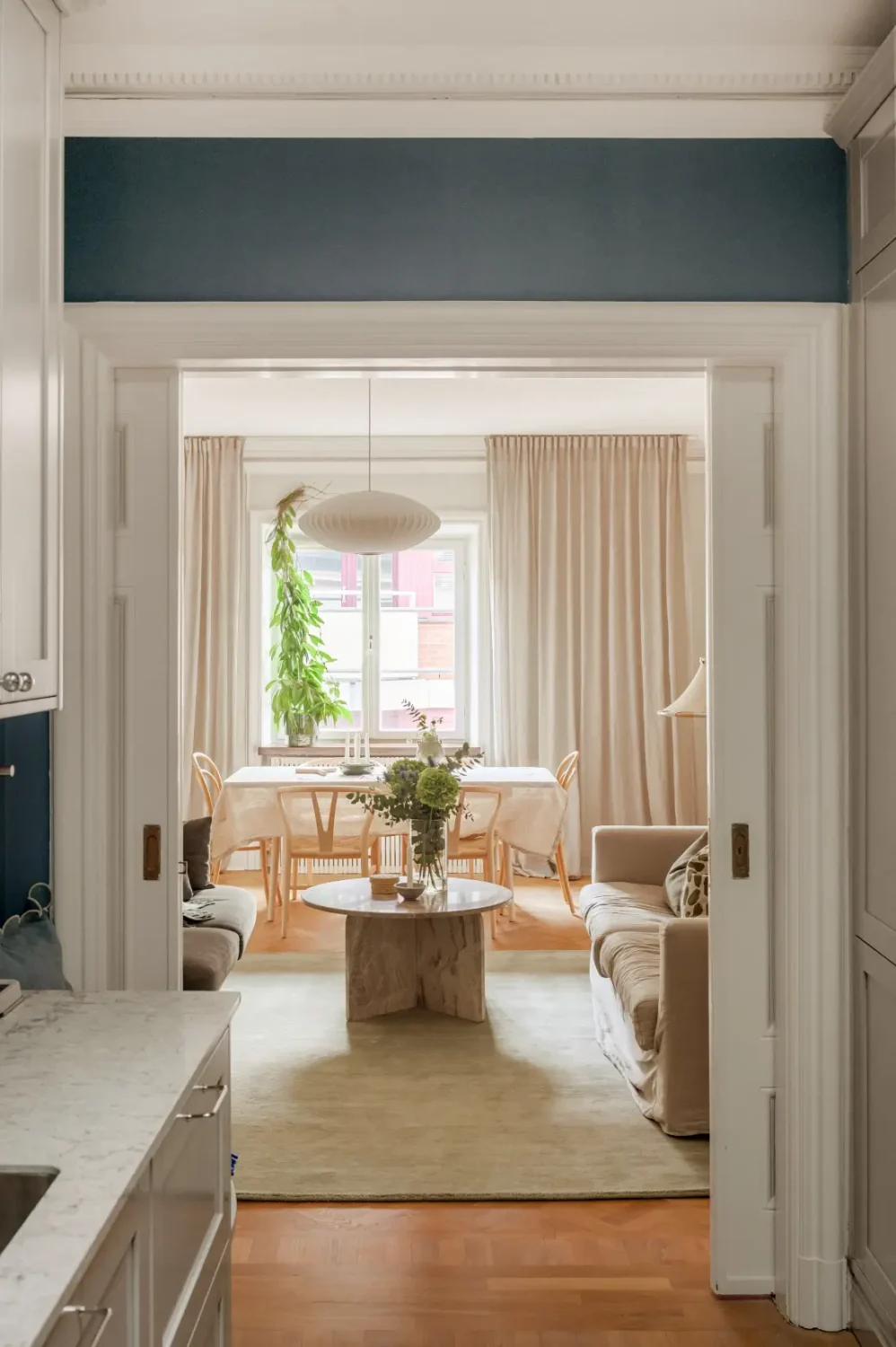 A 1920s Apartment Decorated in Blue and Green Tones 10 green-blue-tones-1920s-apartment-stockholm