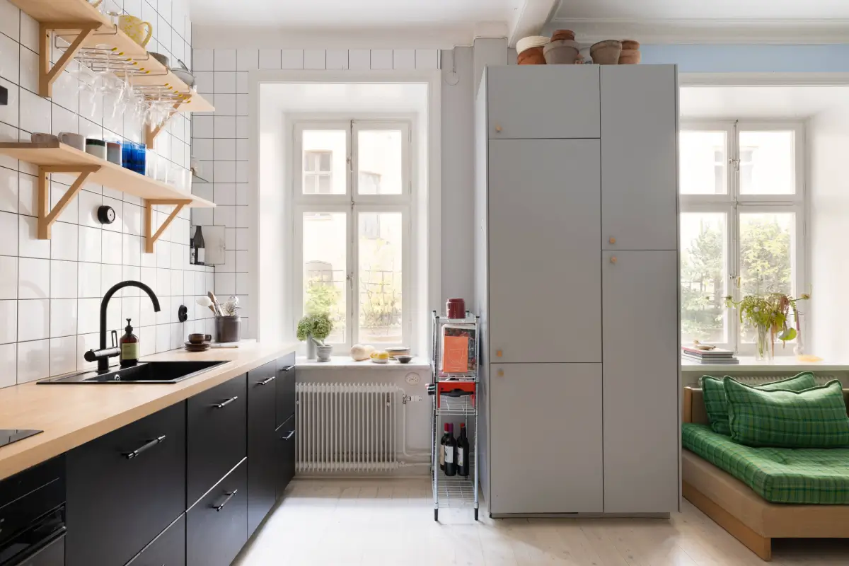 Brown and Pale Blue Walls in a Charming Stockholm Apartment 1 modern-interiors-color-turn-of-the-century-apartment-nordroom