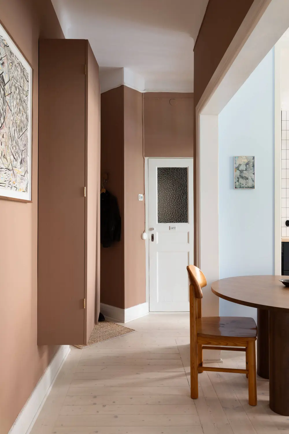 Brown and Pale Blue Walls in a Charming Stockholm Apartment 18 modern-interiors-color-turn-of-the-century-apartment-nordroom