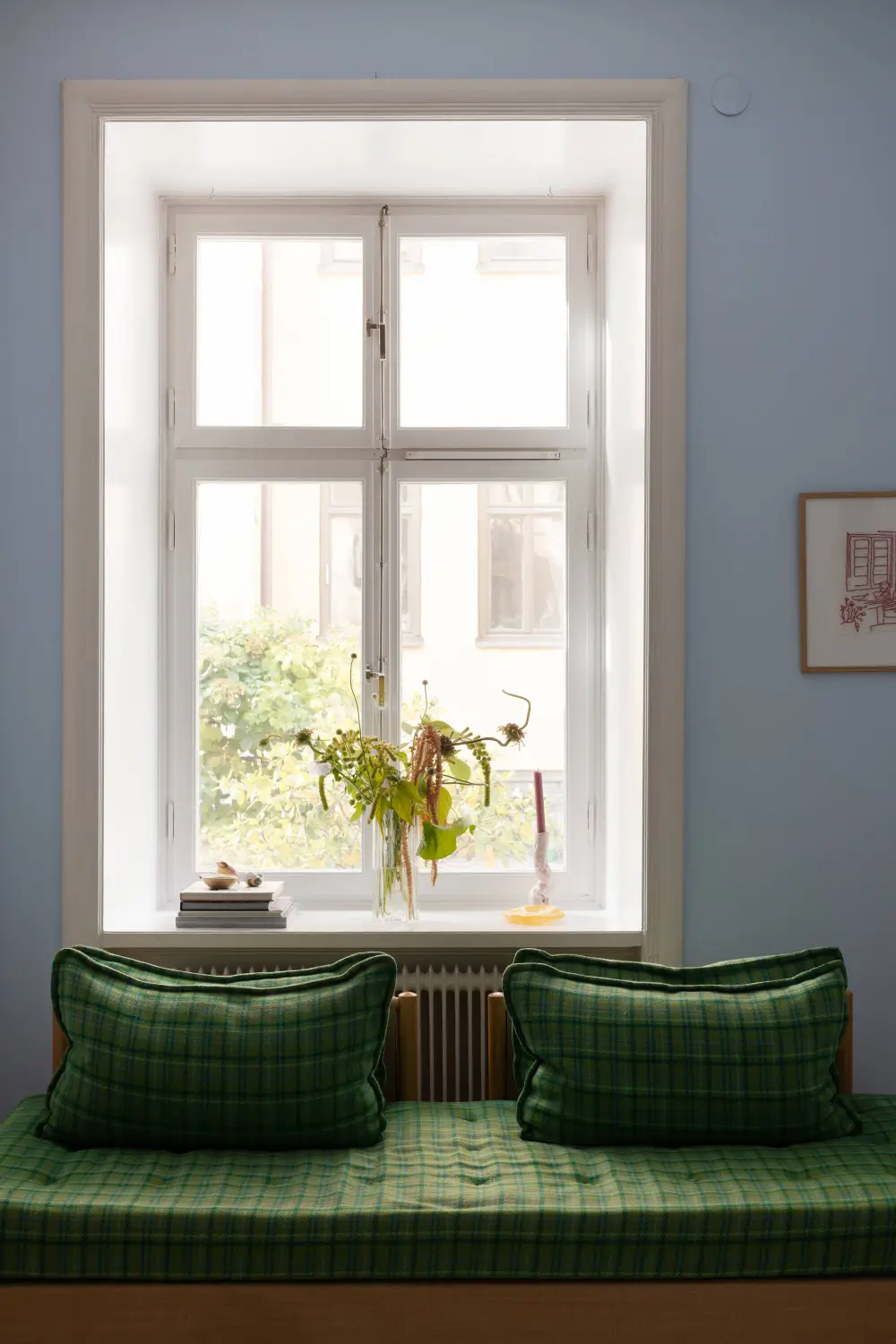 Brown and Pale Blue Walls in a Charming Stockholm Apartment 9 modern-interiors-color-turn-of-the-century-apartment-nordroom