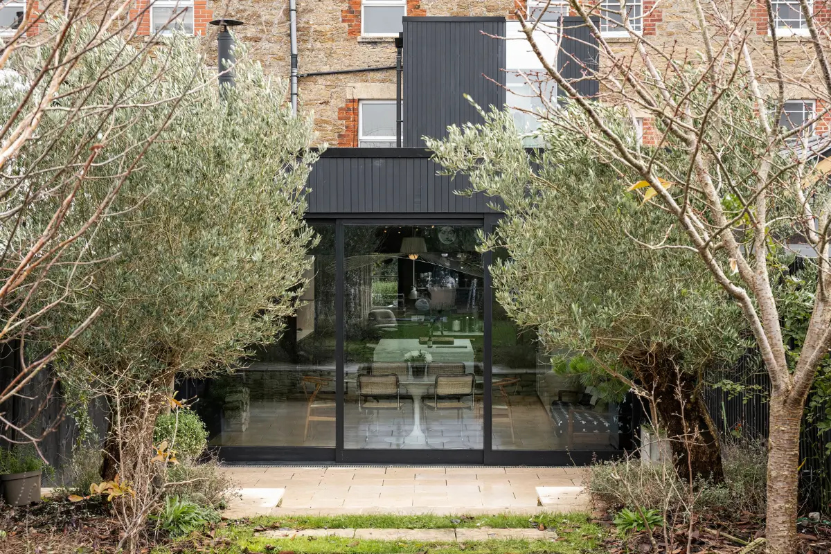 A Victorian Family House With Period Features and Modern Design 32 modernized-19th-century-home-frome-england