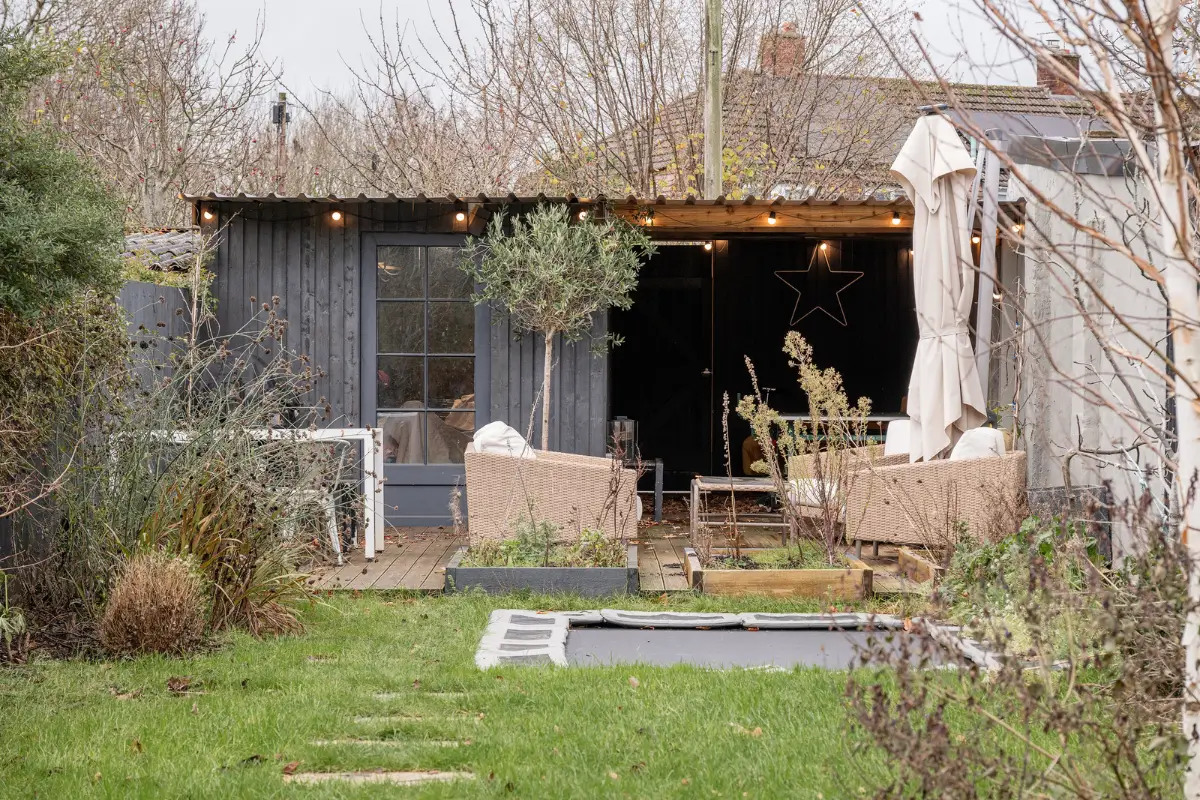 A Victorian Family House With Period Features and Modern Design 31 modernized-19th-century-home-frome-england