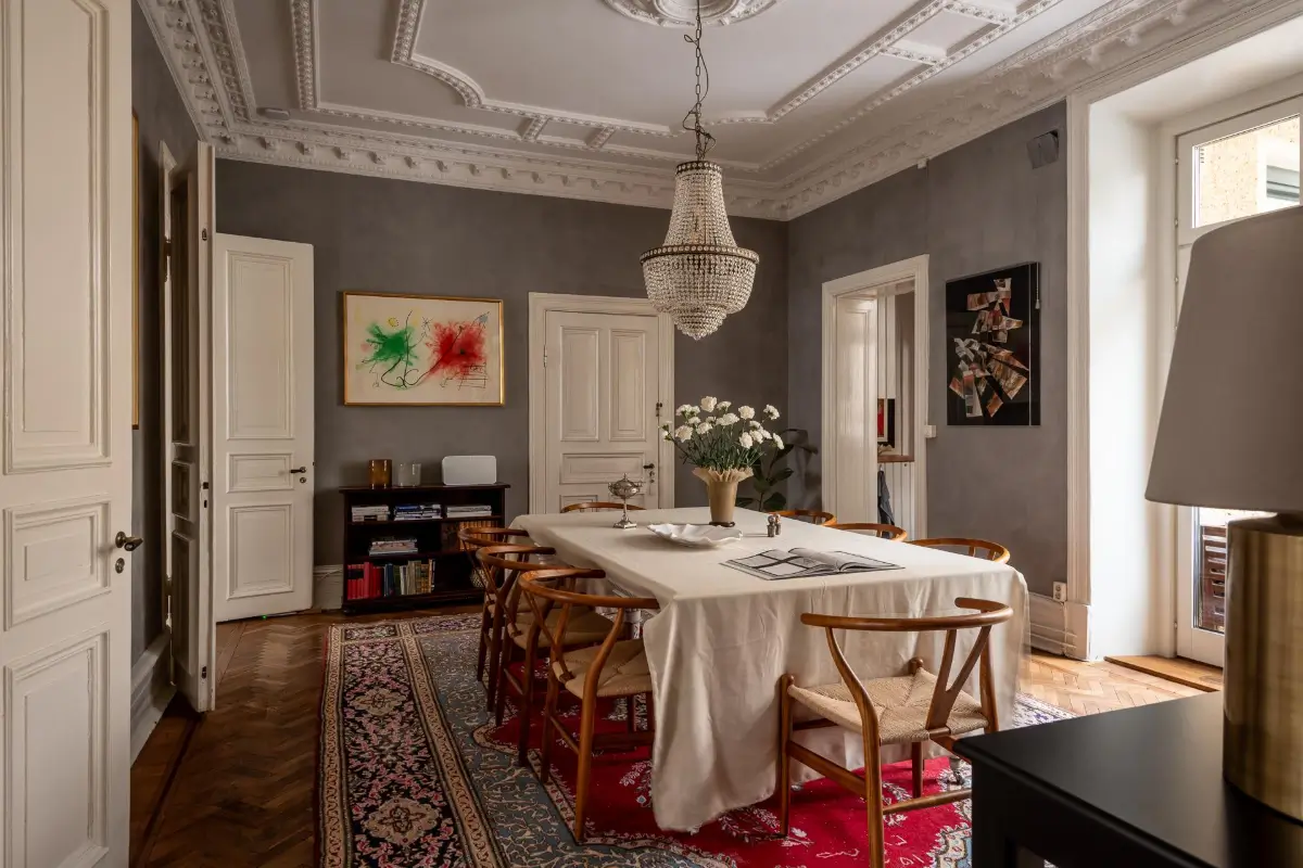 A Magnificent Historic Apartment with a Deep Green Bedroom 2 period-features-color-drenched-deep-green-bedroom-19th-century-apartment-nordroom