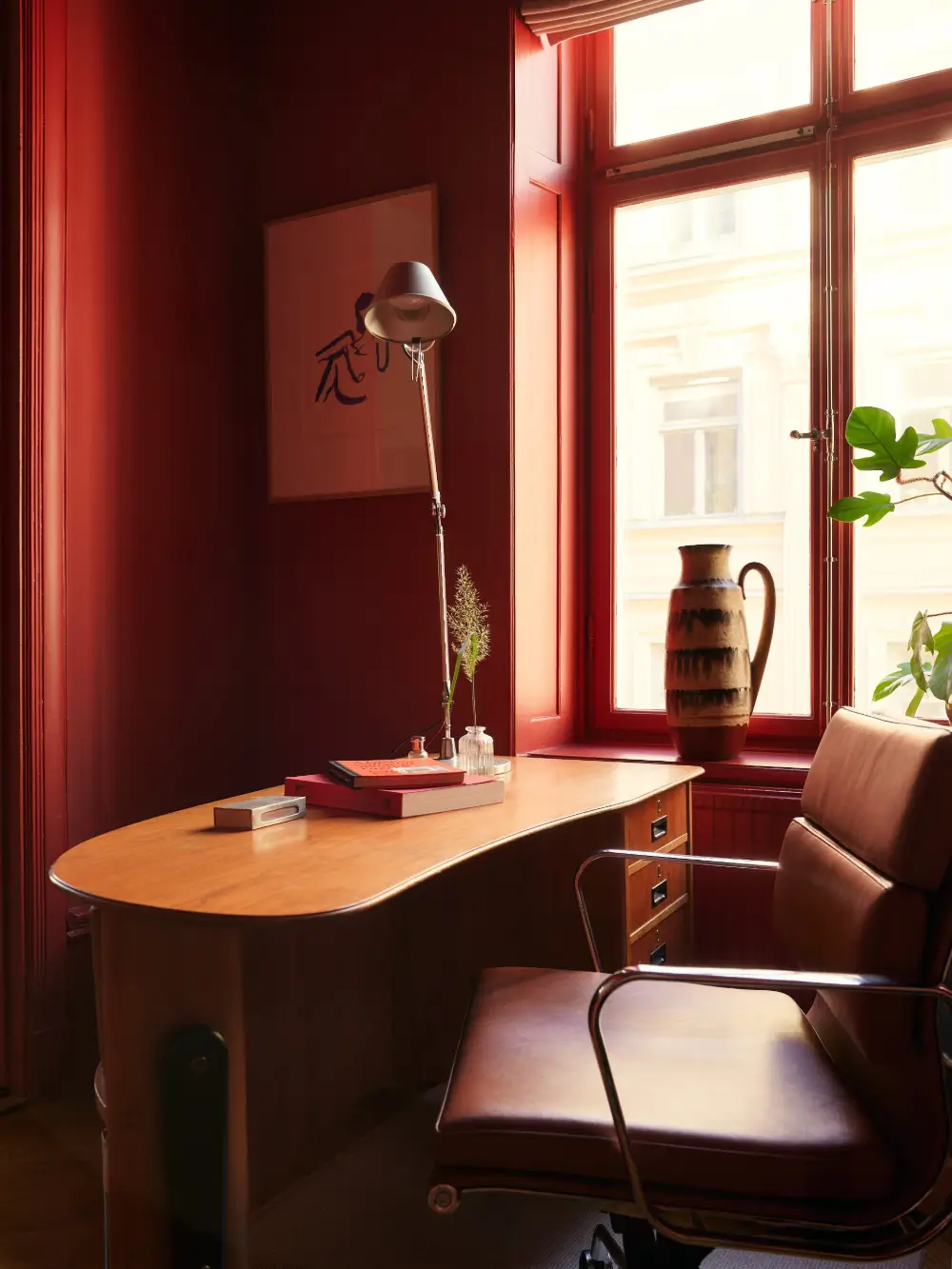 Red and Brown Tones in a Renovated Turn-of-the-Century Apartment 12 red-brown-tones-renovated-turn-of-the-century-stockholm-apartment-nordroom