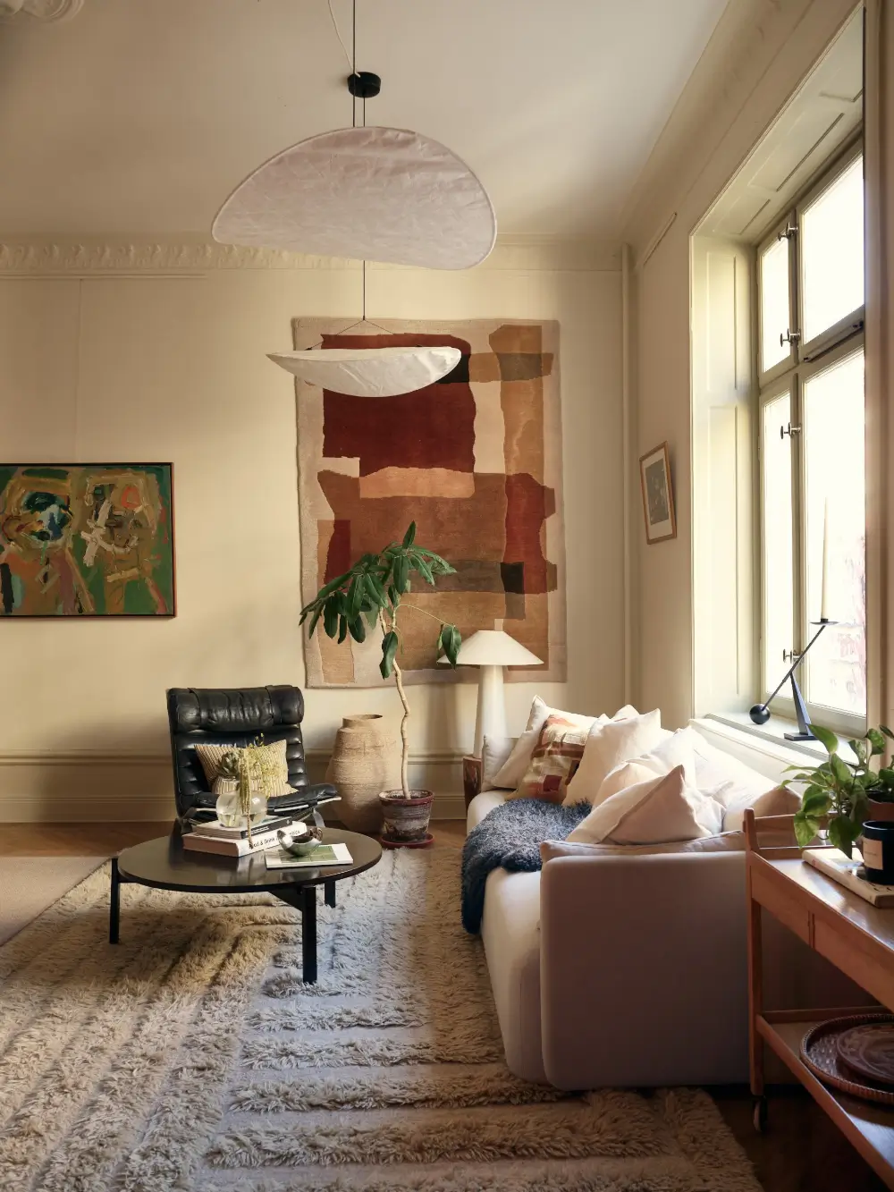 Red and Brown Tones in a Renovated Turn-of-the-Century Apartment 3 red-brown-tones-renovated-turn-of-the-century-stockholm-apartment-nordroom