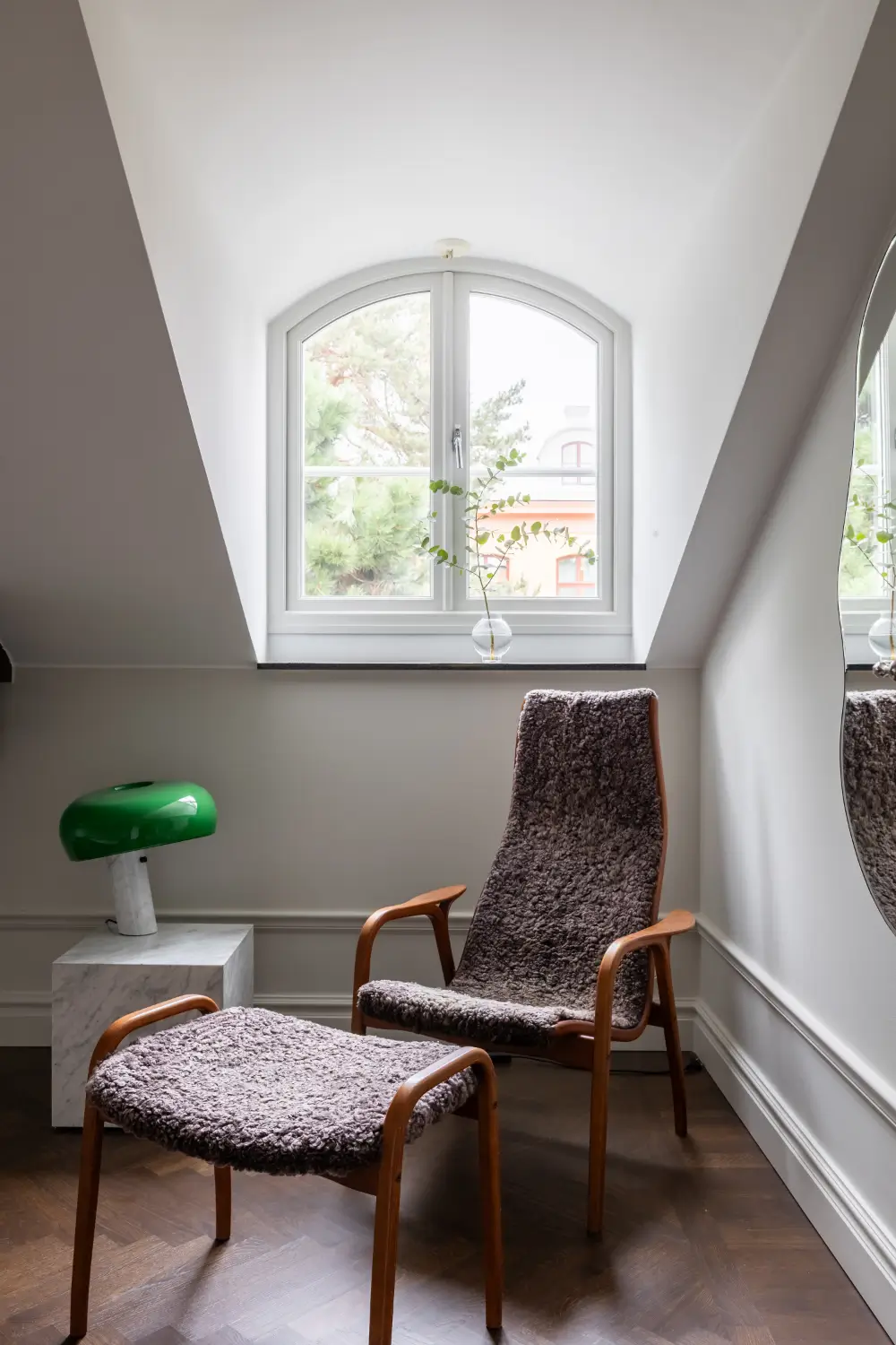 A Stylish and Luxurious Renovated Townhouse in Stockholm 16 renovated-19th-century-townhouse-stockholm