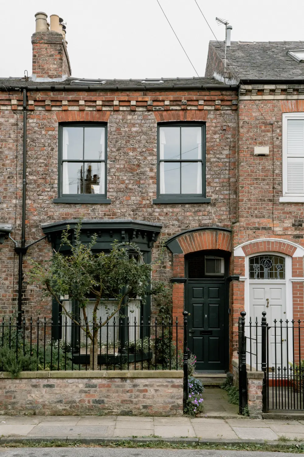 A Restored Victorian Worker's Cottage with a Charming Garden in York 28 restored-Victorian-railway-workers-cottage