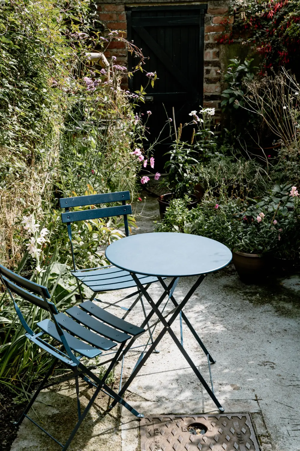 A Restored Victorian Worker's Cottage with a Charming Garden in York 7 restored-Victorian-railway-workers-cottage