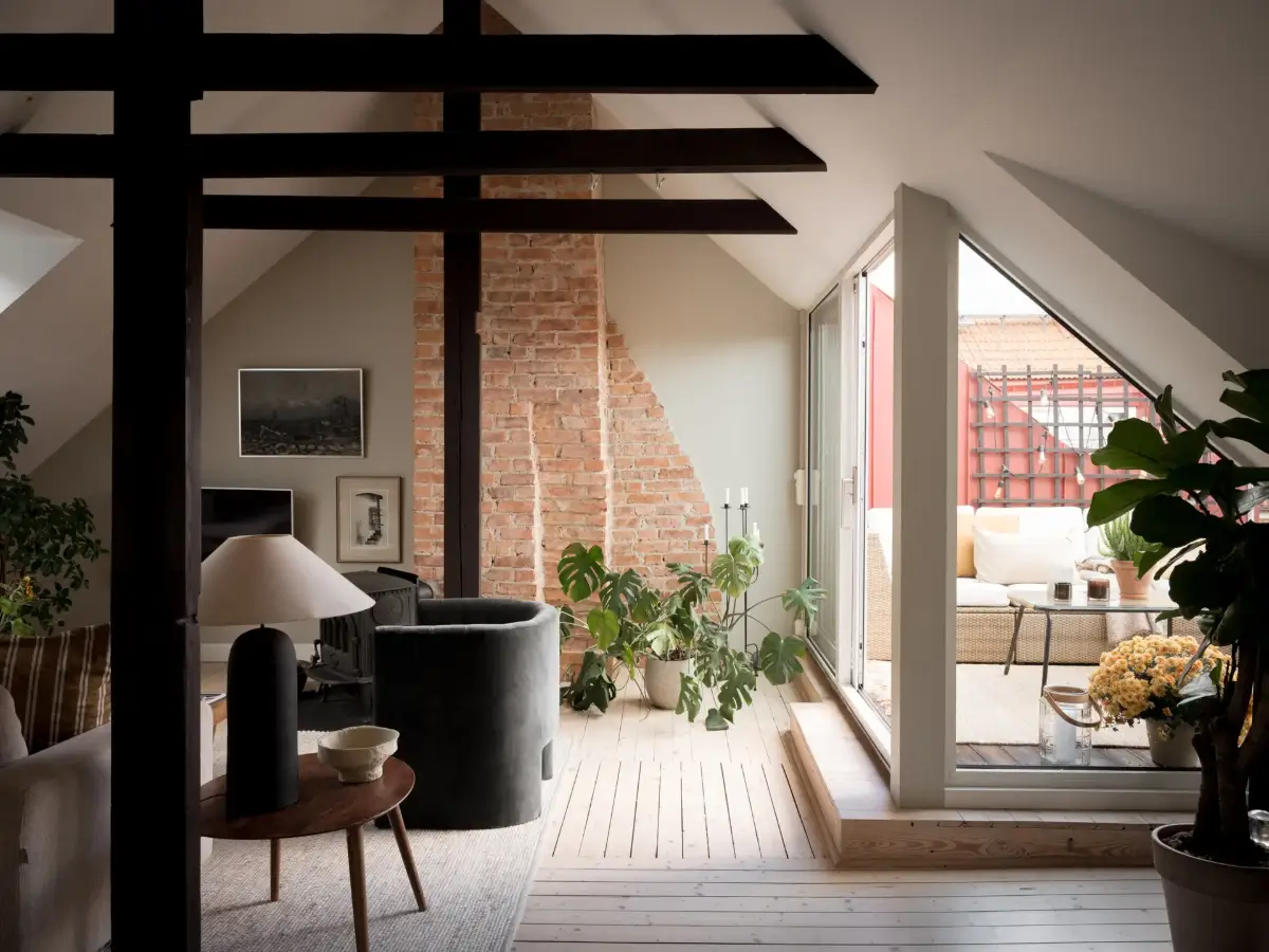 A Renovated Duplex Apartment with a Roof Terrace 3 scandi-duplex-apartment-exposed-beams-brick-nordroom