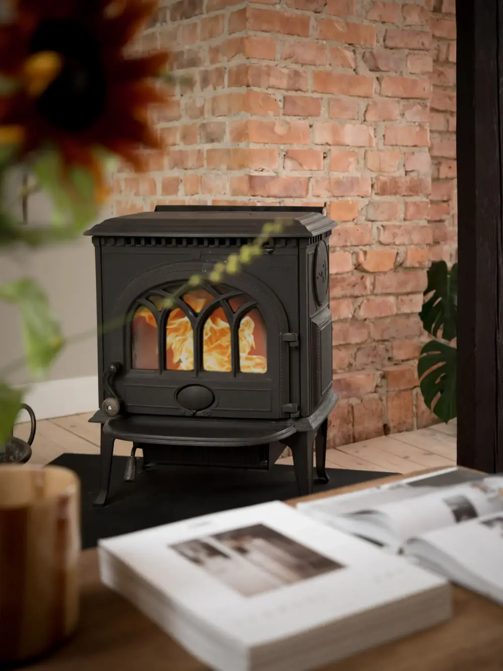 A Renovated Duplex Apartment with a Roof Terrace 4 scandi-duplex-apartment-exposed-beams-brick-nordroom