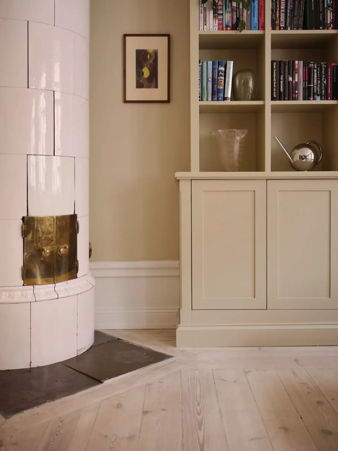 A Muted Color Palette in a Charming Late 19th-Century Apartment 5 serene-late-19th-century-apartment-stockholm-nordroom