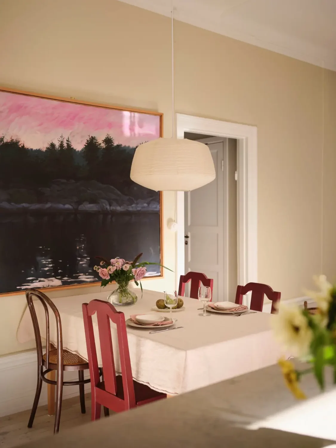 A Muted Color Palette in a Charming Late 19th-Century Apartment 7 serene-late-19th-century-apartment-stockholm-nordroom