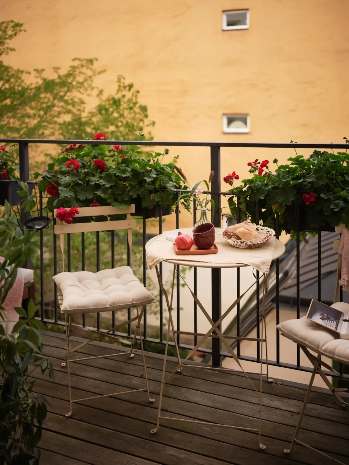 A Muted Color Palette in a Charming Late 19th-Century Apartment 19 serene-late-19th-century-apartment-stockholm-nordroom